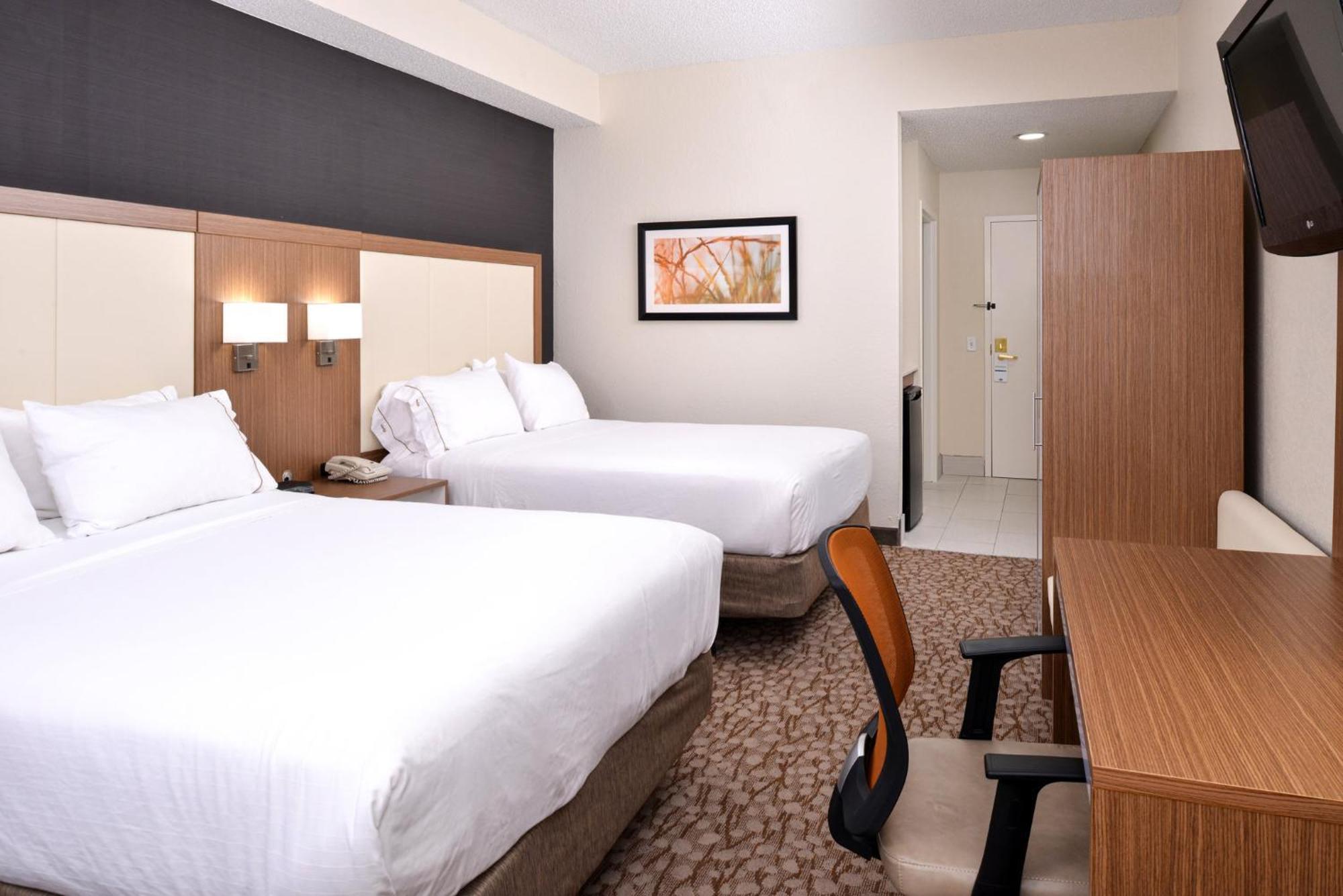 Holiday Inn Express Hotel & Suites Bonita Springs/Naples By Ihg Extérieur photo
